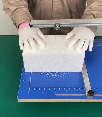 小さい泡モデル ホーム家具のための泡の切断のテーブルを不正に操作しなさい