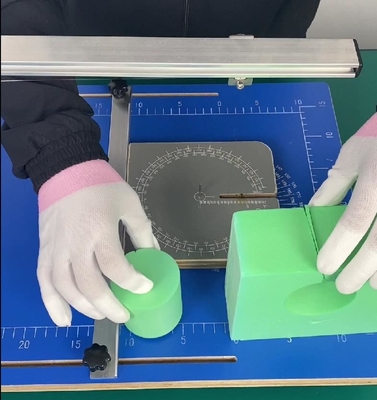 25Wは泡のスポンジを切るための泡の打抜き機を不正に操作する