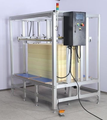 CNC 3Dは発泡スチロールEPS XPSのスポンジのための泡の打抜き機を不正に操作する